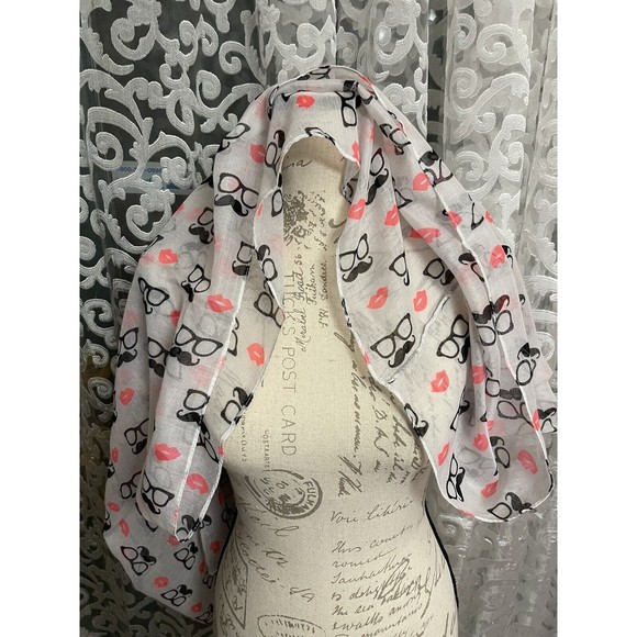 Vintage Silk Scarf Retro Design Lipstick & Mustaches Circa 1960s Unique 36x27" - Picture 5 of 8